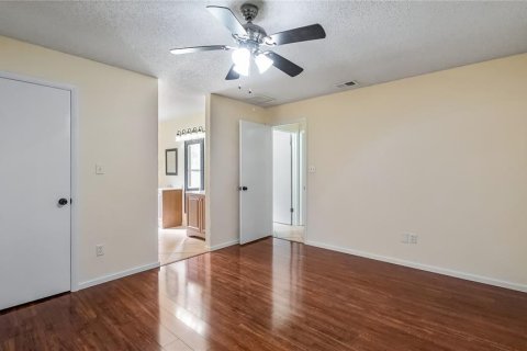 House in Clermont, Florida 3 bedrooms, 145.76 sq.m. № 1793187 - photo 20