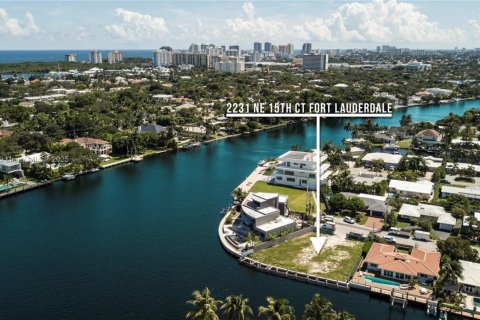 Terreno en venta en Fort Lauderdale, Florida № 1938861 - foto 1