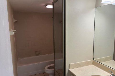 Townhouse in Leesburg, Florida 2 bedrooms, 119.66 sq.m. № 1767009 - photo 9