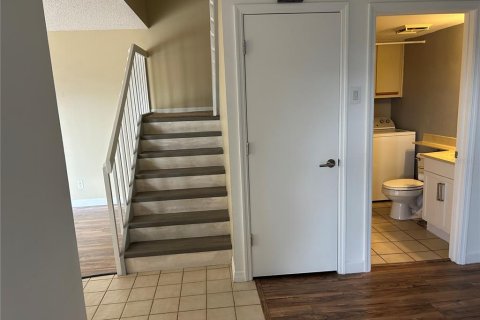 Townhouse in Leesburg, Florida 2 bedrooms, 119.66 sq.m. № 1767009 - photo 12