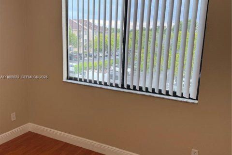 Condominio en venta en Coral Springs, Florida, 2 dormitorios, 91.6 m2 № 2153579 - foto 11