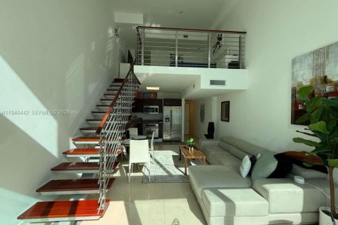 Condominio en alquiler en Miami, Florida, 1 dormitorio, 91.69 m2 № 1998492 - foto 11