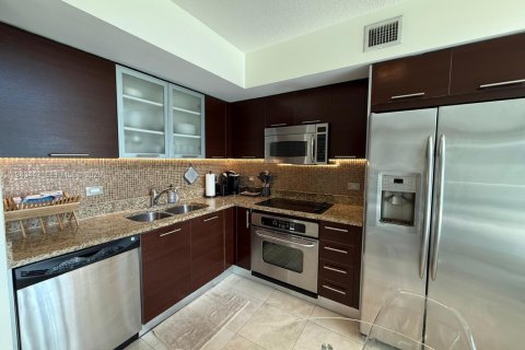 Condominio en alquiler en Miami, Florida, 1 dormitorio, 91.69 m2 № 1998492 - foto 5
