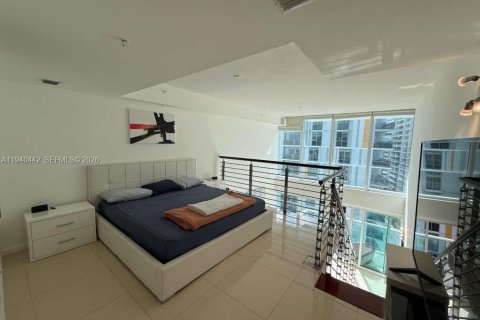 Condominio en alquiler en Miami, Florida, 1 dormitorio, 91.69 m2 № 1998492 - foto 15
