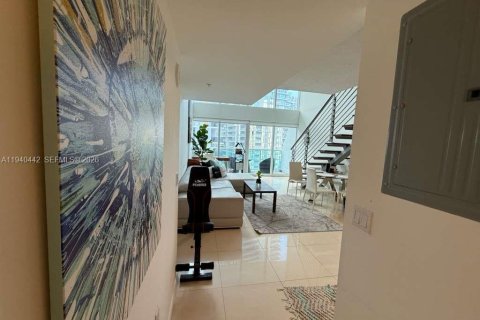 Condominio en alquiler en Miami, Florida, 1 dormitorio, 91.69 m2 № 1998492 - foto 10