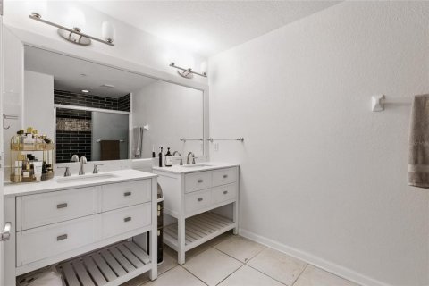 Townhouse in Orlando, Florida 3 bedrooms, 156.26 sq.m. № 1781307 - photo 14