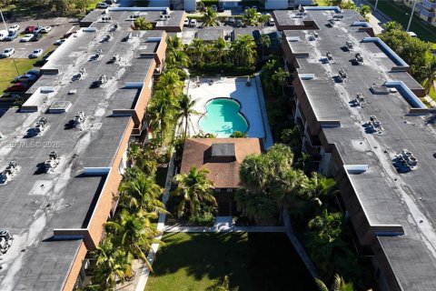 Copropriété à vendre à Miami, Floride: 2 chambres, 88.72 m2 № 2001165 - photo 26