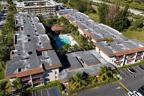 Copropriété à vendre à Miami, Floride: 2 chambres, 88.72 m2 № 2001165 - photo 28