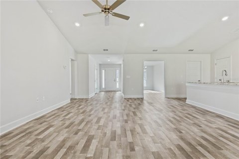 Casa en venta en Palm Coast, Florida, 4 dormitorios, 196.67 m2 № 1649861 - foto 8