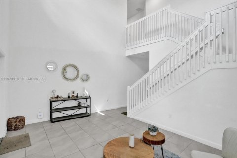 Купить виллу или дом в Хомстед, Флорида 4 спальни, 241.36м2, № 2042081 - фото 6