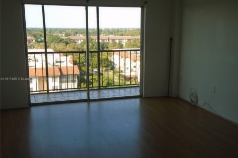 Copropriété à louer à Lauderhill, Floride: 2 chambres, 90.3 m2 № 2016780 - photo 5