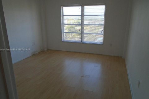 Copropriété à louer à Lauderhill, Floride: 2 chambres, 90.3 m2 № 2016780 - photo 21