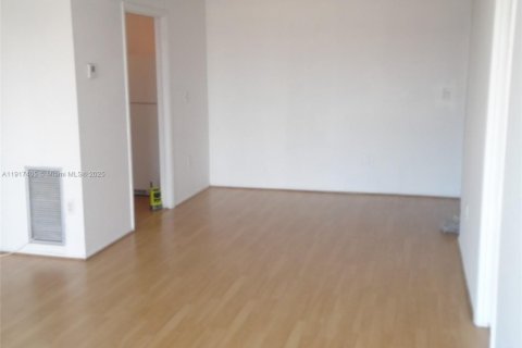 Copropriété à louer à Lauderhill, Floride: 2 chambres, 90.3 m2 № 2016780 - photo 10