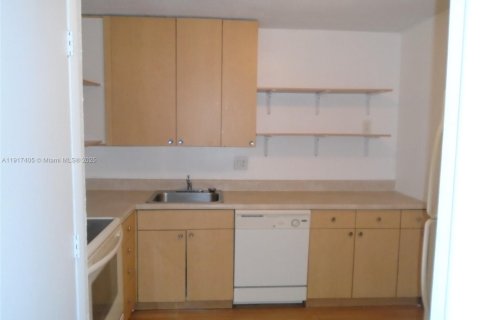 Copropriété à louer à Lauderhill, Floride: 2 chambres, 90.3 m2 № 2016780 - photo 26