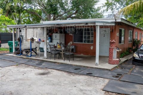 Propiedad comercial en venta en Miami, Florida, 83.61 m2 № 2281560 - foto 4