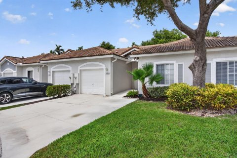 Apartment in Deerfield Beach, Florida 2 bedrooms, 117.43 sq.m. № 2083850
