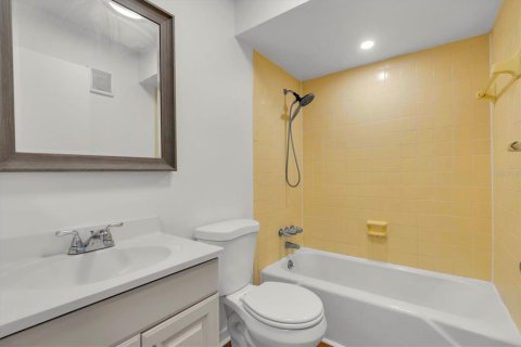 Appartement à louer à Gulfport, Floride: 1 chambre, 67.63 m2 № 2373419 - photo 10