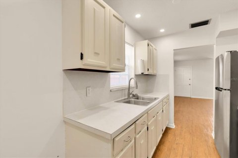 Appartement à louer à Gulfport, Floride: 1 chambre, 67.63 m2 № 2373419 - photo 14