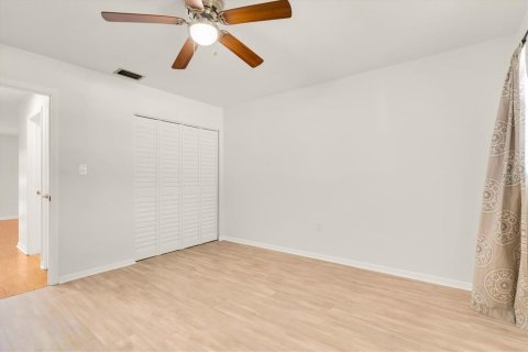 Appartement à louer à Gulfport, Floride: 1 chambre, 67.63 m2 № 2373419 - photo 9