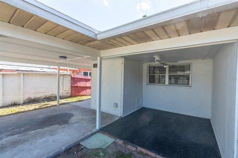 Appartement à louer à Gulfport, Floride: 1 chambre, 67.63 m2 № 2373419 - photo 18