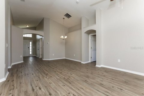 Villa ou maison à louer à Kissimmee, Floride: 3 chambres, 136.19 m2 № 1905281 - photo 3
