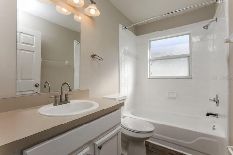 Villa ou maison à louer à Kissimmee, Floride: 3 chambres, 136.19 m2 № 1905281 - photo 14