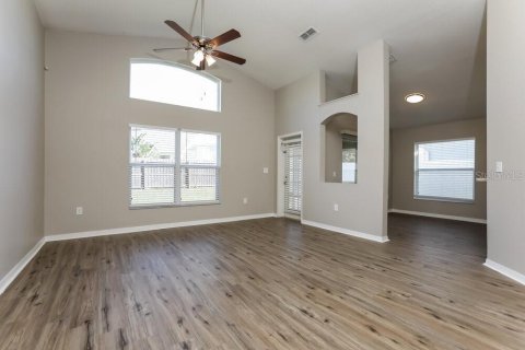 Villa ou maison à louer à Kissimmee, Floride: 3 chambres, 136.19 m2 № 1905281 - photo 4