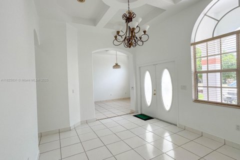 Купить виллу или дом в Майами-Спрингс, Флорида 4 спальни, 218.41м2, № 1794269 - фото 18