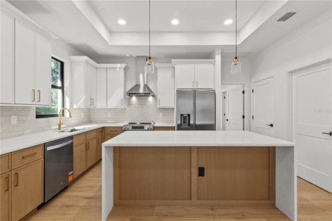 Villa ou maison à louer à Venice, Floride: 3 chambres, 140.19 m2 № 2416589 - photo 5