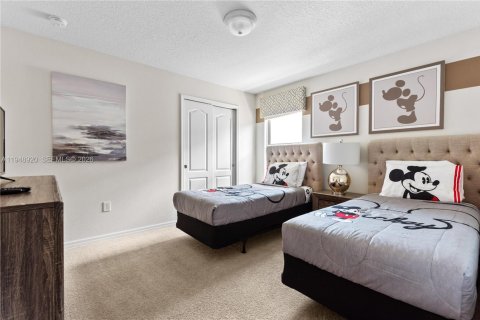 House in Kissimmee, Florida 7 bedrooms, 307.88 sq.m. № 2153003 - photo 24