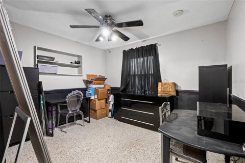 House in Kenneth City, Florida 3 bedrooms, 125.98 sq.m. № 1838075 - photo 11