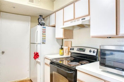 Condo in Kissimmee, Florida, 1 bedroom  № 1635861 - photo 8