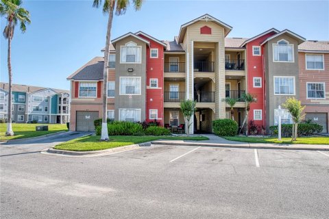 Condo in Kissimmee, Florida, 1 bedroom  № 1635861 - photo 1