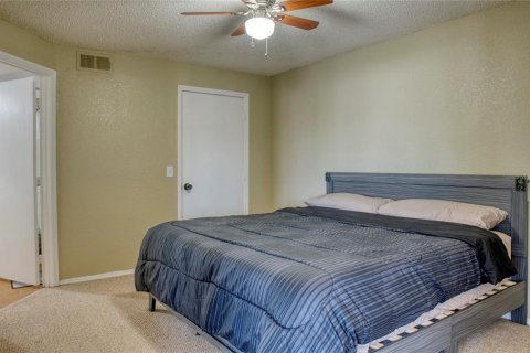 Condo in Kissimmee, Florida, 1 bedroom  № 1635861 - photo 11