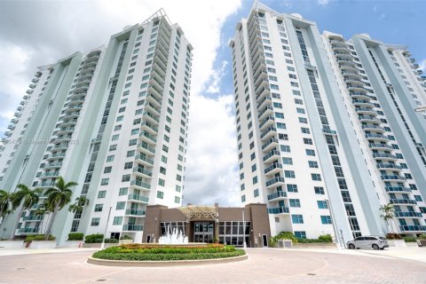 Copropriété à vendre à Sunrise, Floride: 2 chambres, 108.23 m2 № 1963522 - photo 27