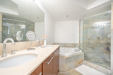 Copropriété à vendre à Sunrise, Floride: 2 chambres, 108.23 m2 № 1963522 - photo 10