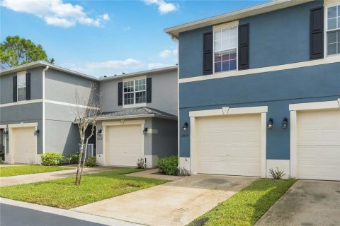 Touwnhouse à vendre à Orlando, Floride: 3 chambres, 137.12 m2 № 2418330 - photo 3