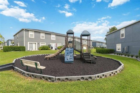 Touwnhouse à vendre à Orlando, Floride: 3 chambres, 137.12 m2 № 2418330 - photo 23