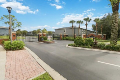 Touwnhouse à vendre à Orlando, Floride: 3 chambres, 137.12 m2 № 2418330 - photo 21