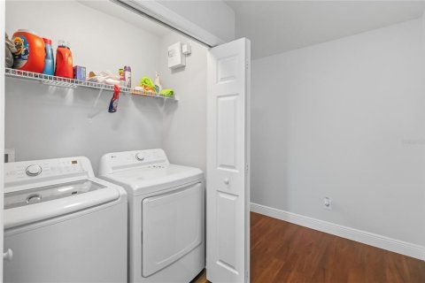 Touwnhouse à vendre à Orlando, Floride: 3 chambres, 137.12 m2 № 2418330 - photo 17