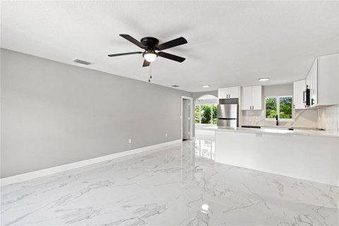 Villa ou maison à vendre à New Port Richey, Floride: 3 chambres, 119.19 m2 № 2339423 - photo 6
