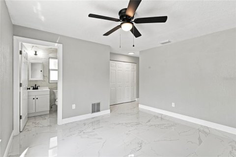 Villa ou maison à vendre à New Port Richey, Floride: 3 chambres, 119.19 m2 № 2339423 - photo 19