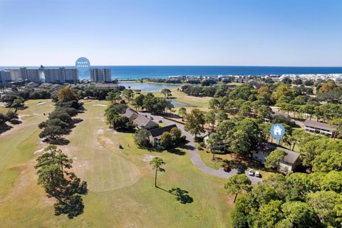 Condo in Miramar Beach, Florida, 2 bedrooms  № 558888 - photo 1