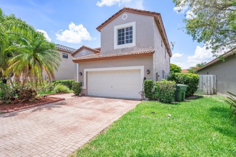 Casa en venta en Pembroke Pines, Florida, 3 dormitorios, 185.15 m2 № 1783752 - foto 7