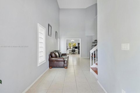 Casa en venta en Pembroke Pines, Florida, 3 dormitorios, 185.15 m2 № 1783752 - foto 9