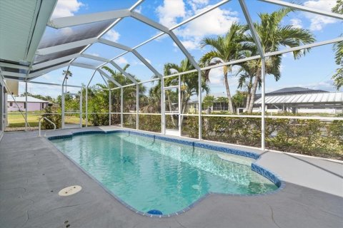House in Punta Gorda, Florida 2 bedrooms, 167.04 sq.m. № 1750165 - photo 29