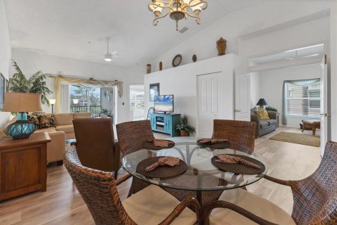 Condo in Sarasota, Florida, 2 bedrooms  № 1592613 - photo 11