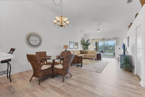 Condo in Sarasota, Florida, 2 bedrooms  № 1592613 - photo 10