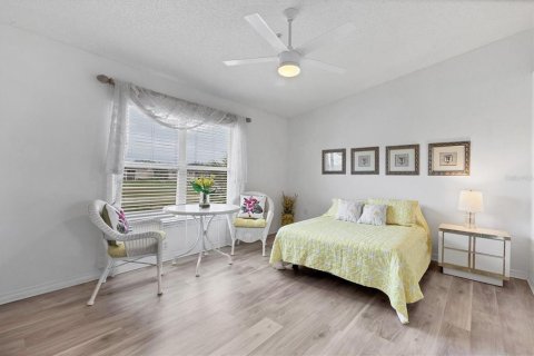 Condo in Sarasota, Florida, 2 bedrooms  № 1592613 - photo 17
