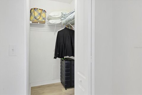 Condo in Sarasota, Florida, 2 bedrooms  № 1592613 - photo 25